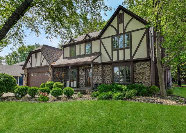 Property at 212 Leisure St, Yorkville, IL 60560, 3 beds, 3 baths