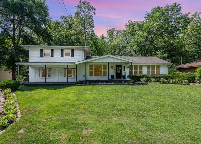 Property at 11051 W Elmwood Ct, Mokena, IL 60448, 3 beds, 2.5 baths