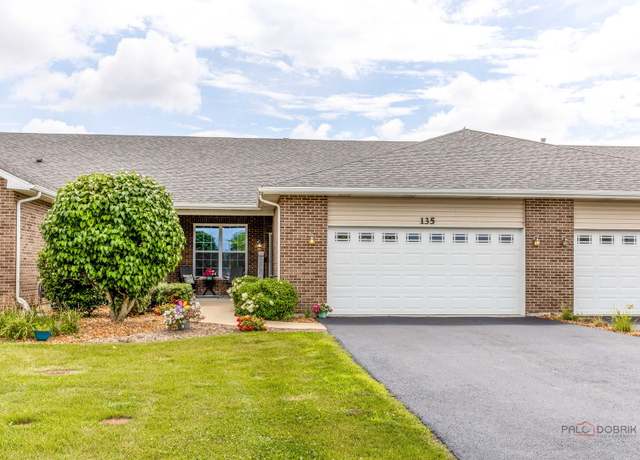 Property at 135 Barbers Corner Rd, Bolingbrook, IL 60440, 2 beds, 2 baths
