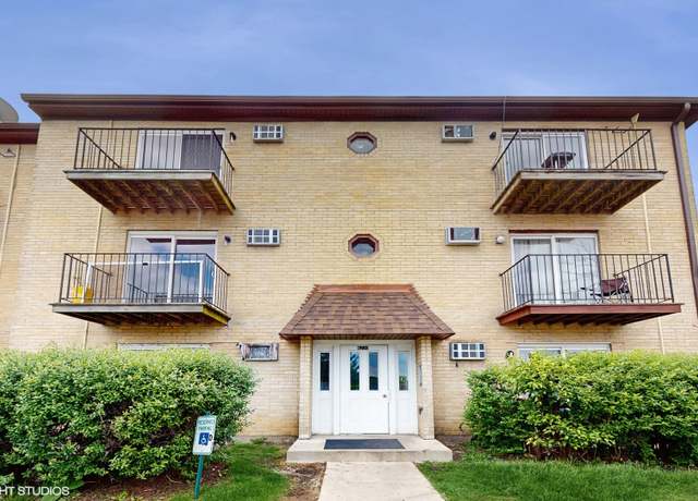 Property at 4220 Bonhill Dr Unit 3E, Arlington Heights, IL 60004, 2 beds, 1 bath