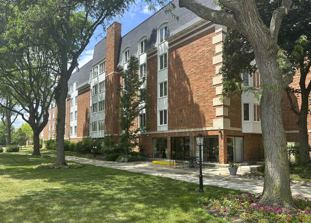 Property at 50 Lake Blvd #627, Buffalo Grove, IL 60089, 2 beds, 2 baths
