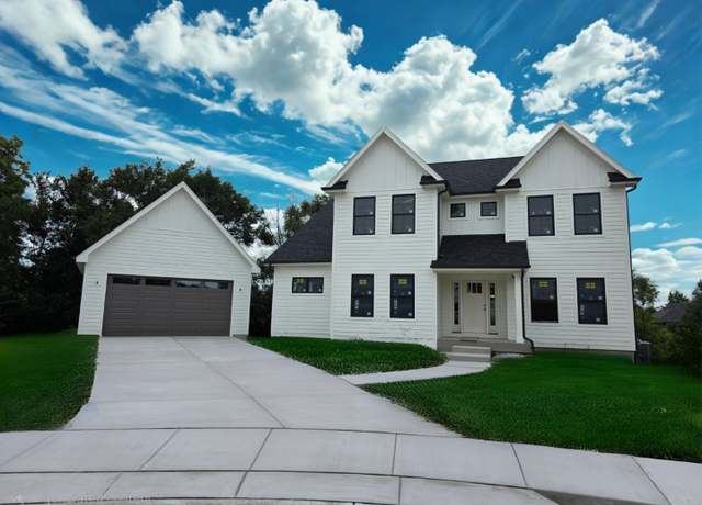 Property at 835 Avon Ct, Glen Ellyn, IL 60137, 5 beds, 4.5 baths