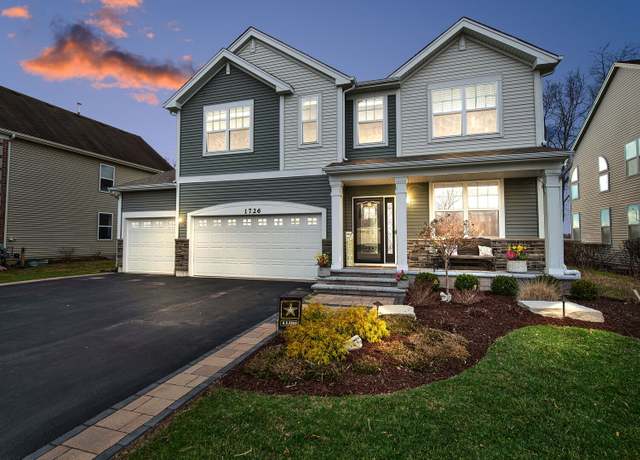 Property at 1726 Serenity Dr, Antioch, IL 60002, 4 beds, 2.5 baths