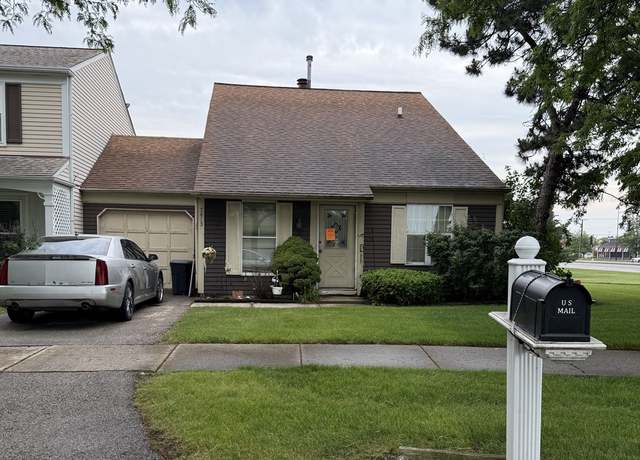 Property at 7413 Stockley Rd, Downers Grove, IL 60516, 2 beds, 2 baths