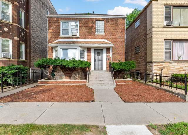 Property at 8122 S Kingston Ave, Chicago, IL 60617, 7 beds, 2.5 baths