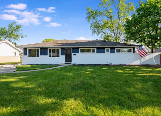 Property at 180 Kingman Ln, Hoffman Estates, IL 60169, 4 beds, 2 baths