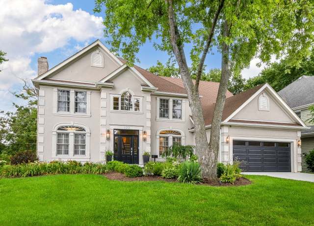 Property at 924 Waverly Rd, Glen Ellyn, IL 60137, 5 beds, 4.5 baths