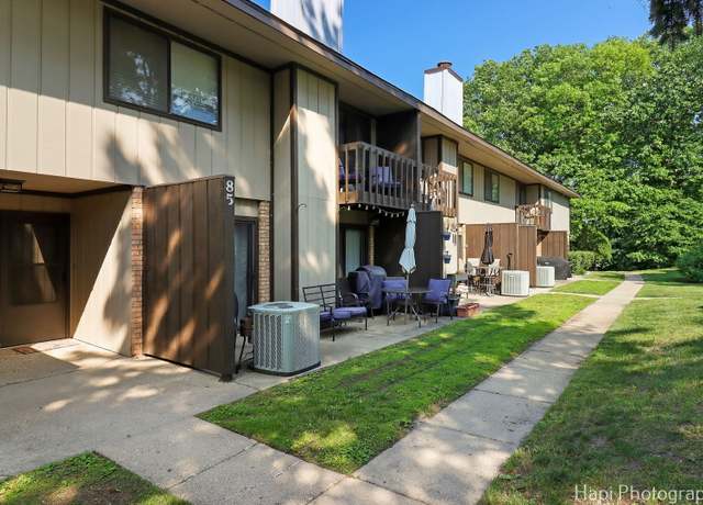 Property at 85 Woodhills Bay Rd #85, Fox Lake, IL 60020, 2 beds, 1.5 baths