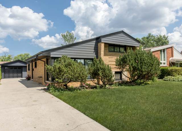 Property at 1033 N Knight Ave, Park Ridge, IL 60068, 4 beds, 2 baths