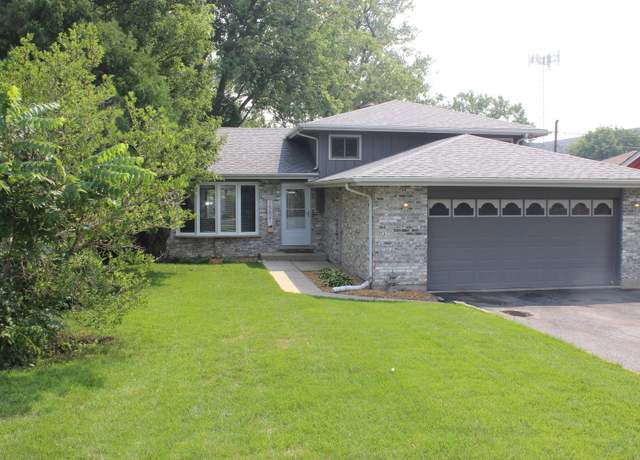 Property at 15621 Lamon Ave, Oak Forest, IL 60452, 3 beds, 2 baths