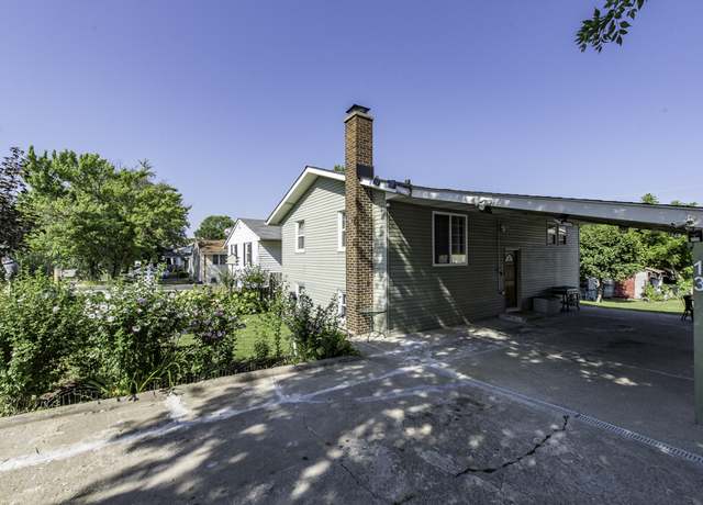 Property at 13 N Pioneer Rd, Waukegan, IL 60085, 4 beds, 2 baths