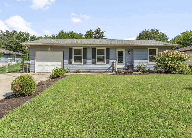 Property at 4718 W Cumberland Cir, Mchenry, IL 60050, 2 beds, 1.5 baths