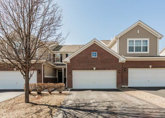 Property at 2928 Church Rd, Aurora, IL 60502, 2 beds, 2.5 baths