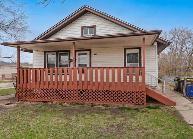 Property at 929 Acorn St, Rockford, IL 61101, 2 beds, 1 bath