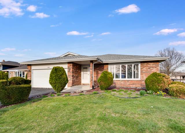 Property at 16921 84th Ave, Tinley Park, IL 60477, 3 beds, 2 baths