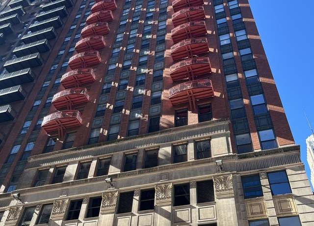 Property at 208 W Washington St #703, Chicago, IL 60606, 1 bed, 1 bath