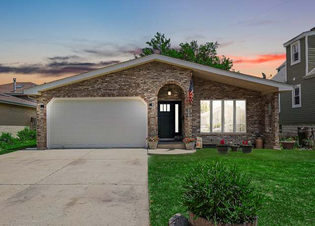 Property at 4041 Rose Ave, Lyons, IL 60534, 3 beds, 2.5 baths