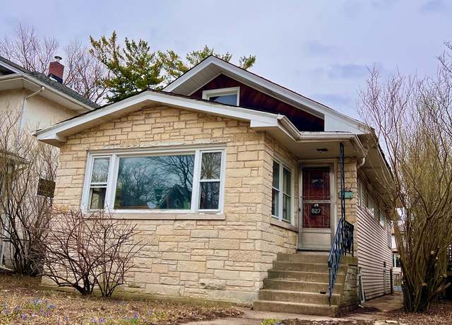 Property at 827 Mapleton Ave, Oak Park, IL 60302, 2 beds, 1 bath