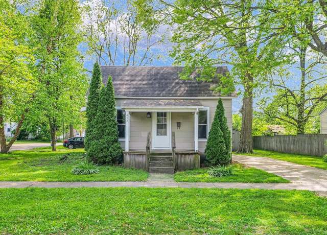 Property at 413 E Lincoln St, Monticello, IL 61856, 2 beds, 1 bath