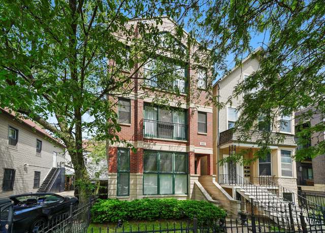 Property at 3353 N Kenmore Ave #1, Chicago, IL 60657, 3 beds, 2.5 baths