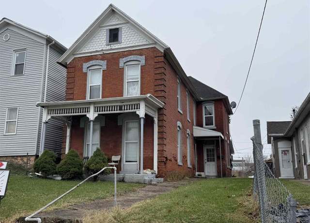 Property at 414 Oak, Quincy, IL 62301, 2 beds, 2 baths
