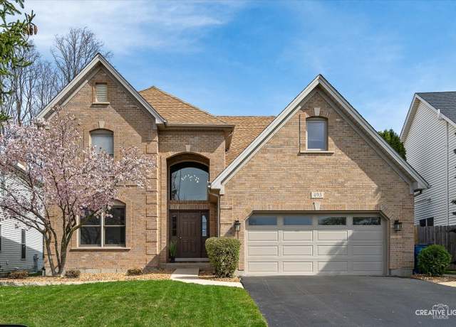 Property at 493 W Dorchester Ave, Elmhurst, IL 60126, 4 beds, 2.5 baths