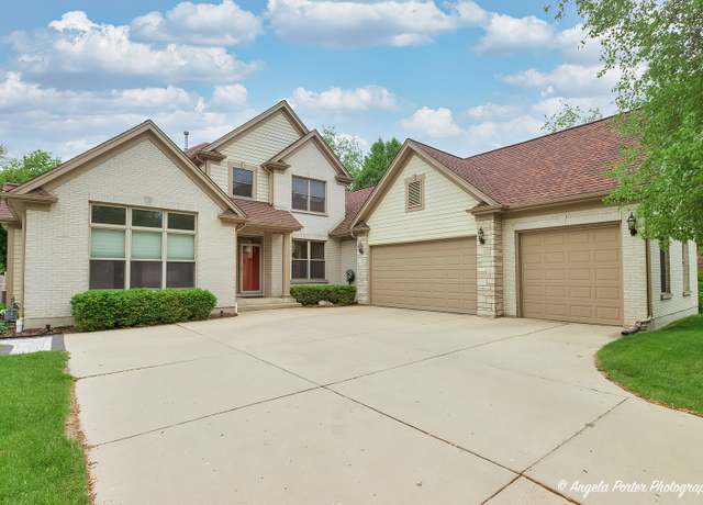 Property at 745 Ceresia Dr, Crystal Lake, IL 60014, 4 beds, 3.5 baths