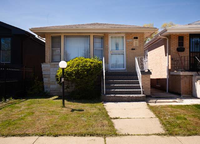 Property at 10034 S Princeton Ave, Chicago, IL 60628, 3 beds, 1.5 baths