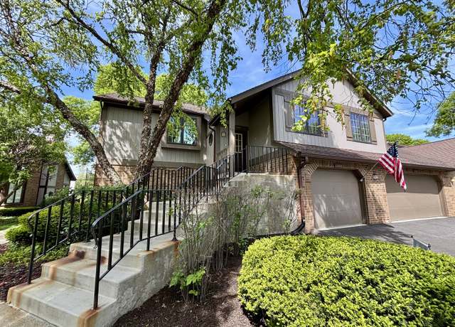 Property at 13464 S Westview Dr #4, Palos Heights, IL 60463, 3 beds, 2 baths