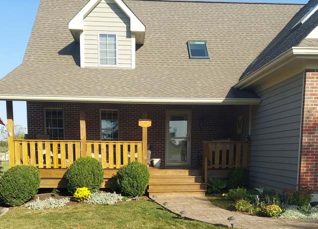 Property at 2110 Maritime Ln, Woodstock, IL 60098, 4 beds, 4 baths