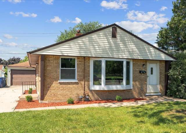 Property at 9002 S Pulaski Rd S, Hometown, IL 60456, 2 beds, 1 bath