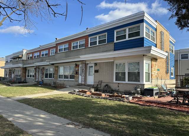 Property at 8945 N Washington St Unit D, Niles, IL 60714, 3 beds, 1.5 baths