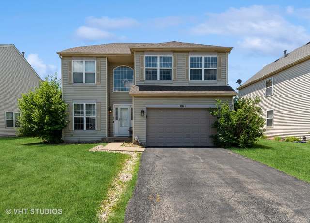 Property at 1811 Prairie Ridge Dr, Plainfield, IL 60586, 4 beds, 2.5 baths