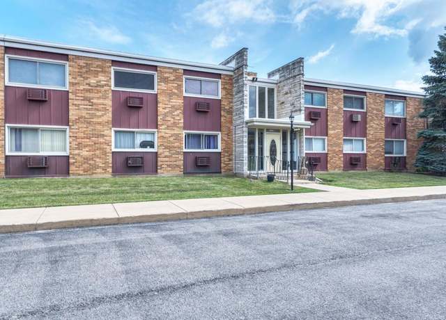 Property at 1313 S Rebecca Rd #111, Lombard, IL 60148, 2 beds, 1.5 baths