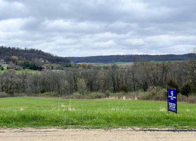 Property at 39 Shenandoah Dr, Galena, IL 61036