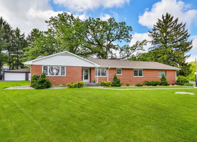 Property at 101 Marsch Ave, Montgomery, IL 60538, 3 beds, 2.5 baths