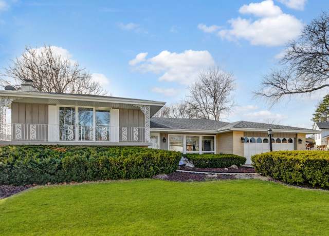Property at 632 N Locust St, Frankfort, IL 60423, 4 beds, 2 baths