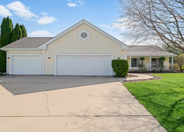Property at 1157 Butler Rd, Rockford, IL 61108, 4 beds, 3 baths