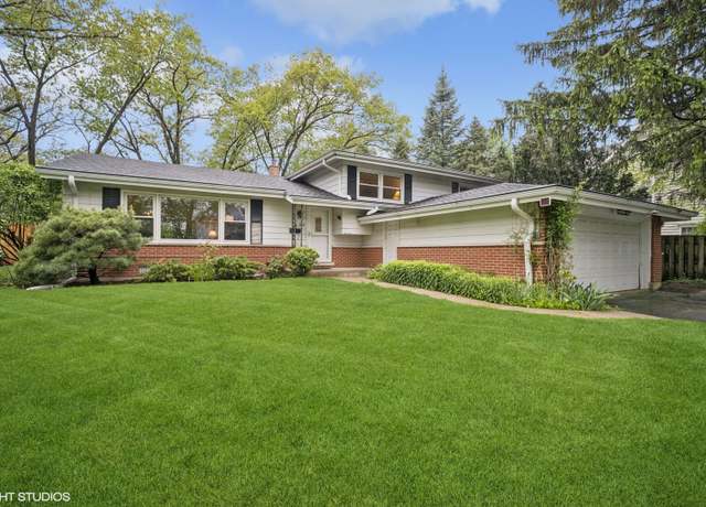 Property at 660 Lincoln Ave, Lake Bluff, IL 60044, 4 beds, 2.5 baths