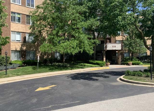 Property at 245 Park Ln #208, Palatine, IL 60074, 2 beds, 2 baths