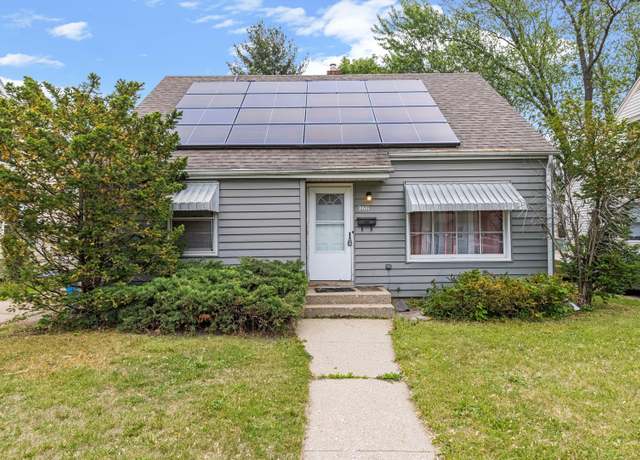 Property at 2611 Ellen St, Rockford, IL 61101, 4 beds, 1.5 baths