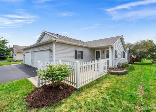 Property at 40 S Juniper Dr, North Aurora, IL 60542, 2 beds, 3 baths