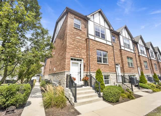 Property at 250 E Kenilworth Ave, Villa Park, IL 60181, 2 beds, 2.5 baths