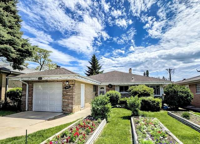 Property at 8049 Country Club Ln, North Riverside, IL 60546, 3 beds, 2 baths