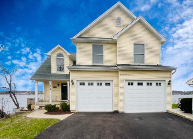 Property at 3724 W Lake Shore Dr, Wonder Lake, IL 60097, 3 beds, 4 baths