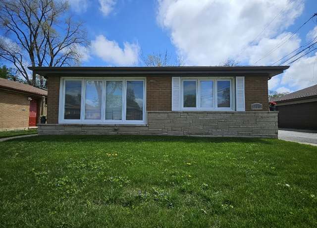 Property at 12645 S Muskegon Ave, Chicago, IL 60633, 3 beds, 1 bath