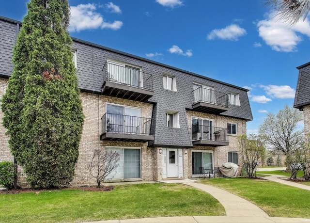 Property at 9440 Bay Colony Dr Unit 2E, Des Plaines, IL 60016, 2 beds, 1 bath