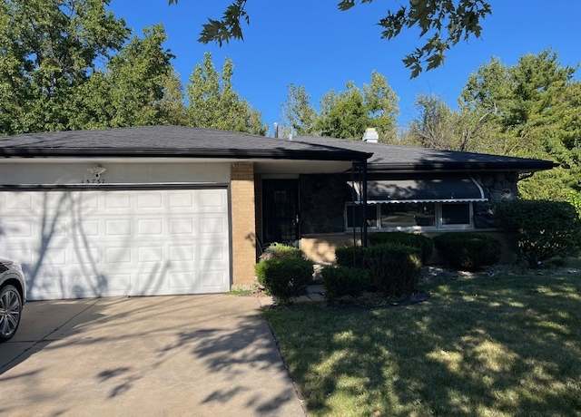 Property at 15737 Dante Dr, South Holland, IL 60473, 3 beds, 2 baths