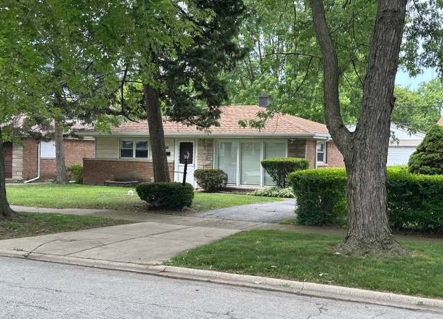 Property at 17332 Roy St, Lansing, IL 60438, 2 beds, 1 bath