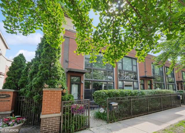 Property at 933 N Kingsbury St, Chicago, IL 60610, 2 beds, 3 baths